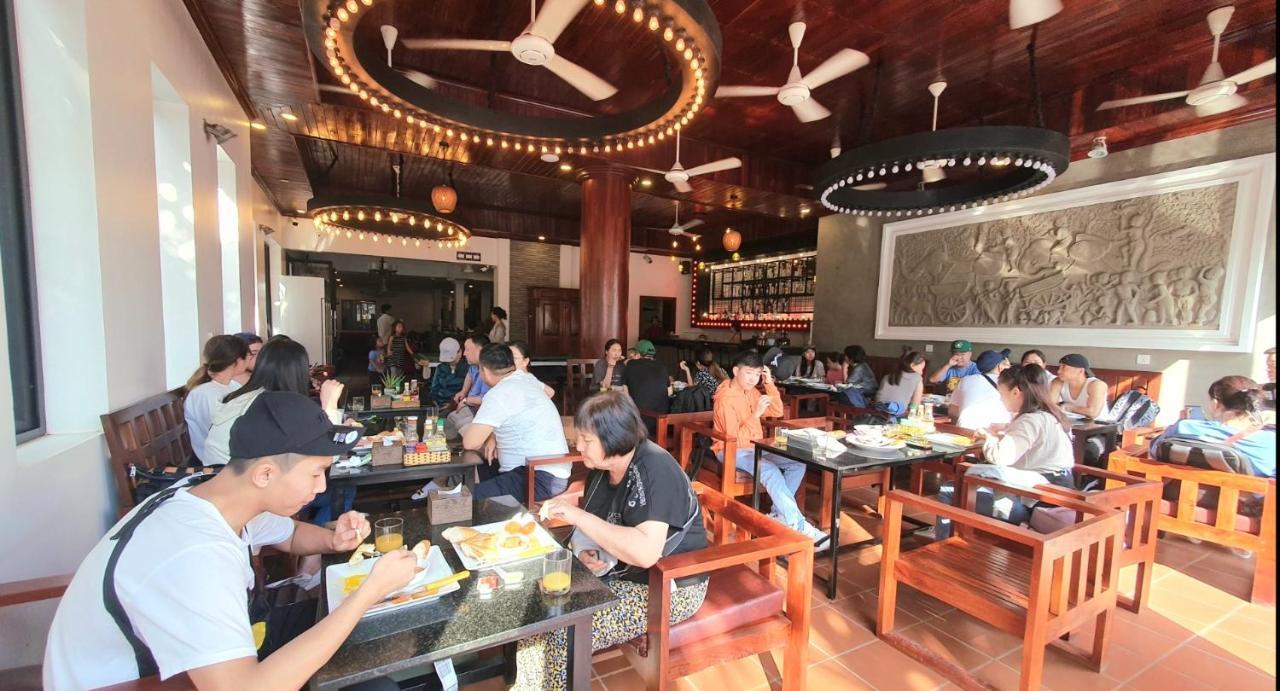Darling Pub Hostel Siem Reap Exterior photo
