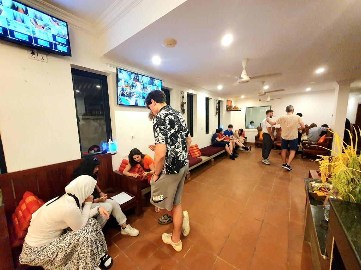Darling Pub Hostel Siem Reap Exterior photo